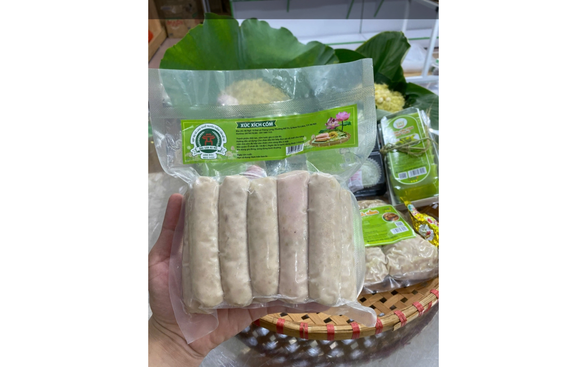 Xúc Xích Cốm - Khám Phá Đặc Sản Cốm Hà Nội Ngon Khó Cưỡng!