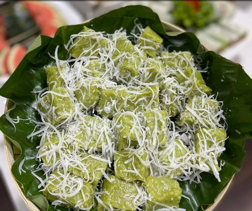 Cốm Xào Dừa Hà Nội: Khám Phá Đặc Sản Cốm Thu Hút Mọi Thực Khách