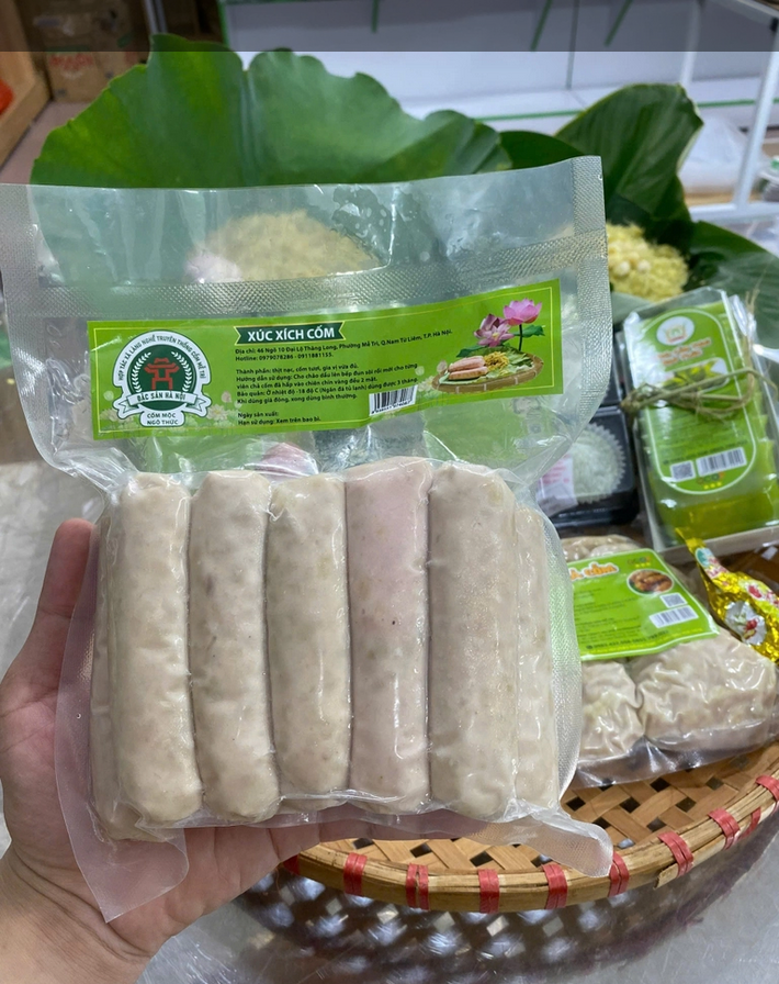 Xúc Xích Cốm - Khám Phá Đặc Sản Cốm Hà Nội Ngon Khó Cưỡng!